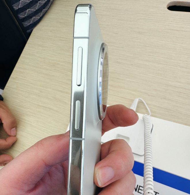 华为自研指纹技术破局！Pura80或首发屏下方案Mate80走侧边路线(图6)