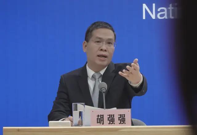 理性看待可穿戴健康监测设备专家答香港经济导报：辅助管理非诊断依据(图2)